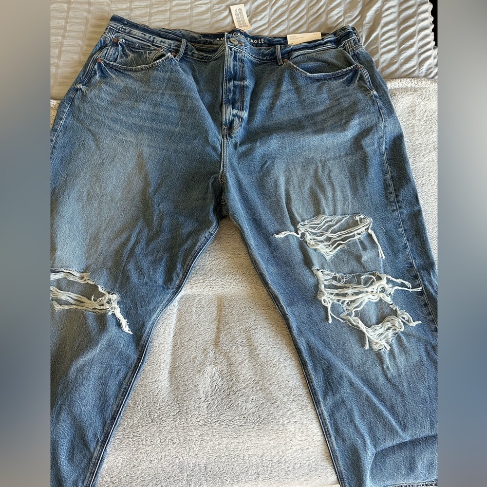 **NEW** AMERICAN EAGLE (Short) 90’s Boyfriend jeans